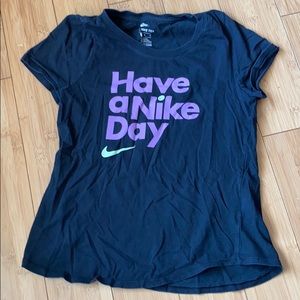 Nike short sleeve top